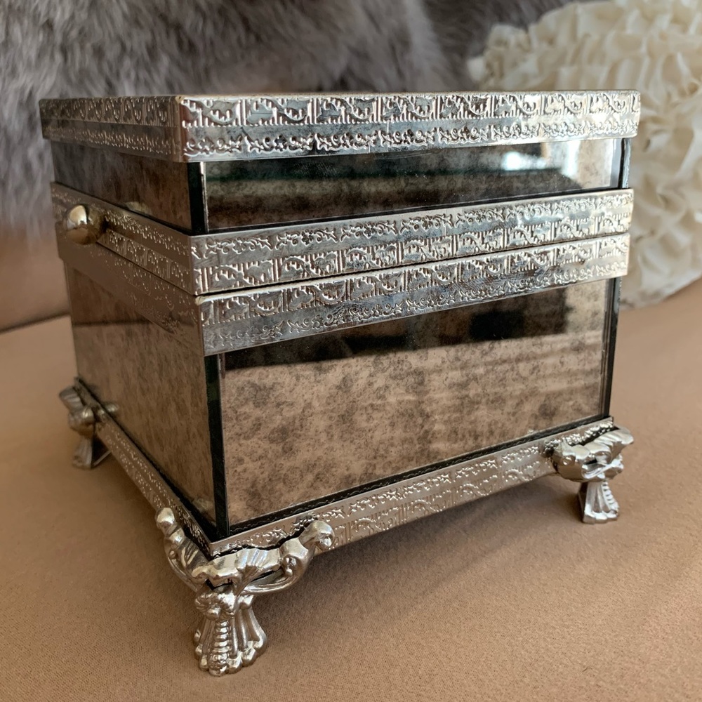 Cynthia Rowley New York Mirrored Jewelry Box